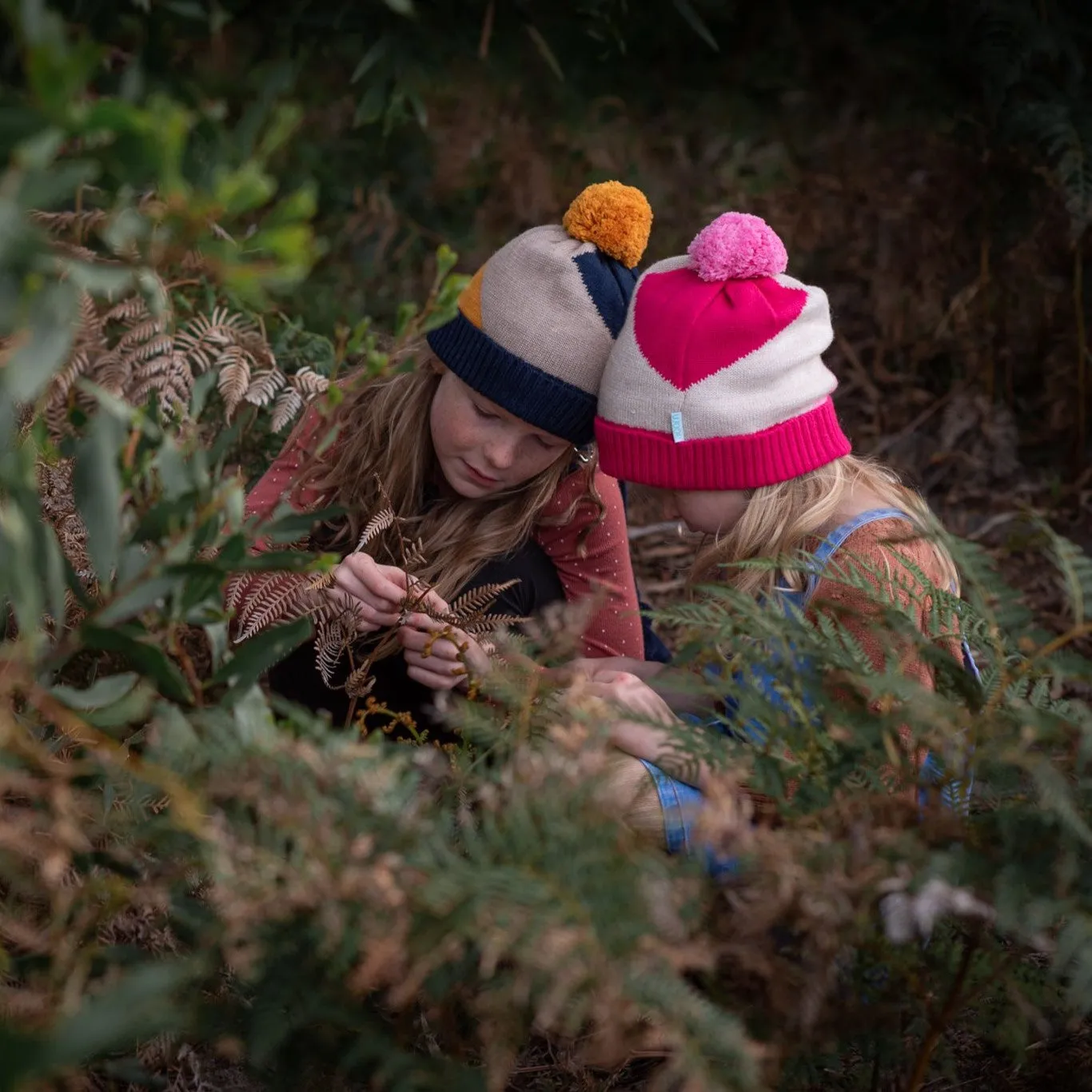 Acorn Kids: Stripes Beanie Navy Stone Mustard