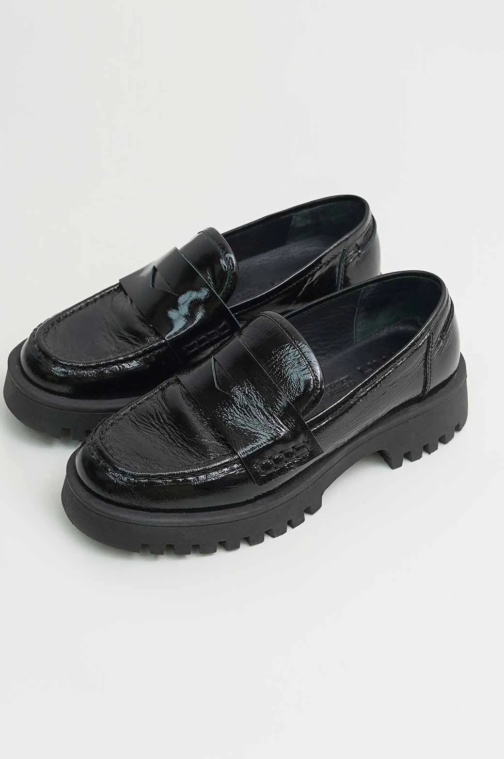 CHUNKY PATENT LOAFERS